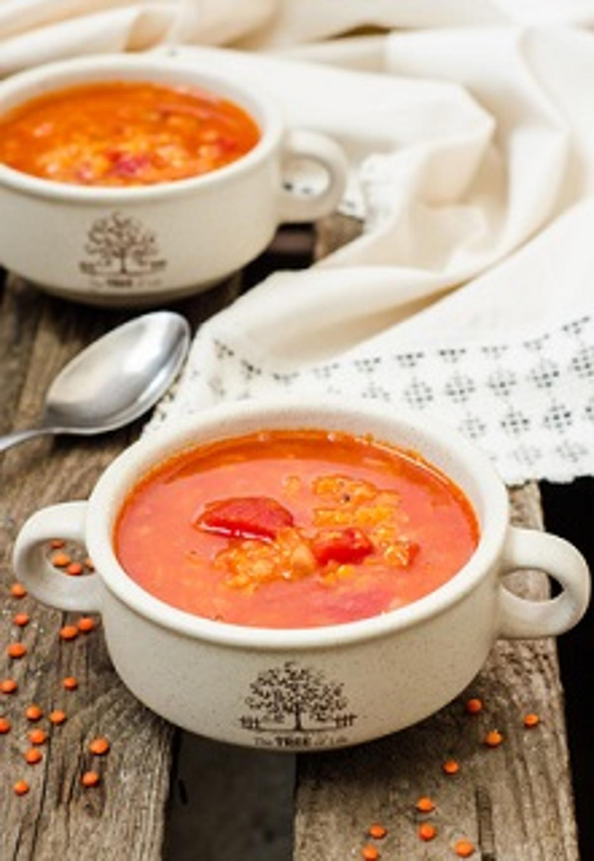 Scharfe Linsensuppe