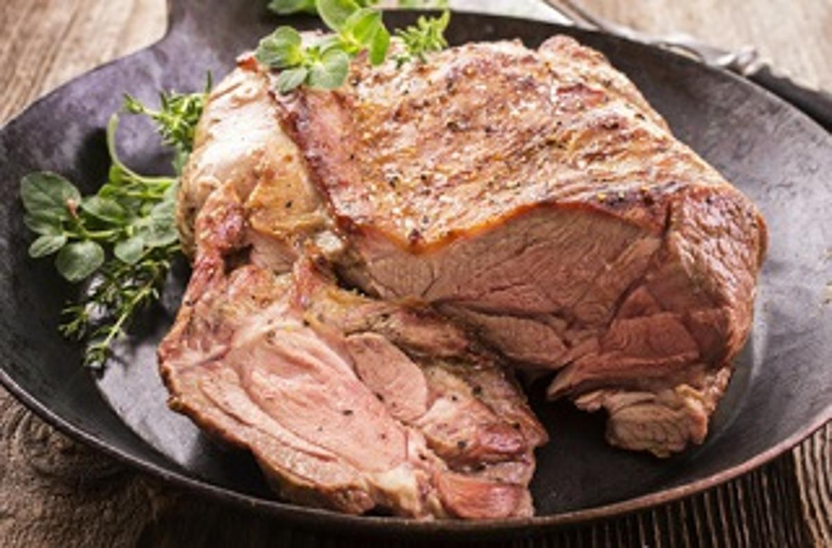 Ziegenlammkeule mit Honig
