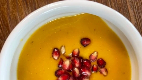 Rezeptbild für Süßkartoffel-Linsen-Suppe mit Granatapfelkernen