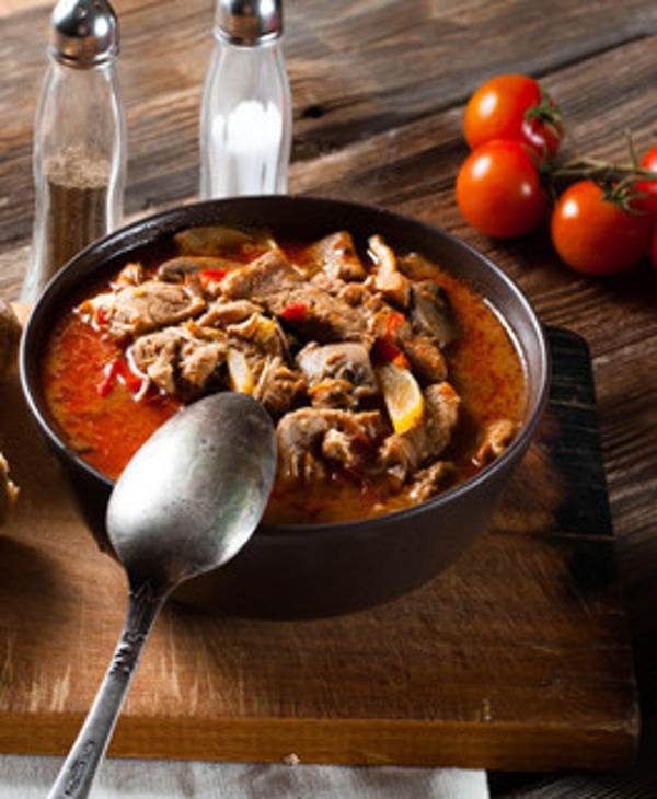 Produktfoto zu Kohlrabi Tomaten Gulasch