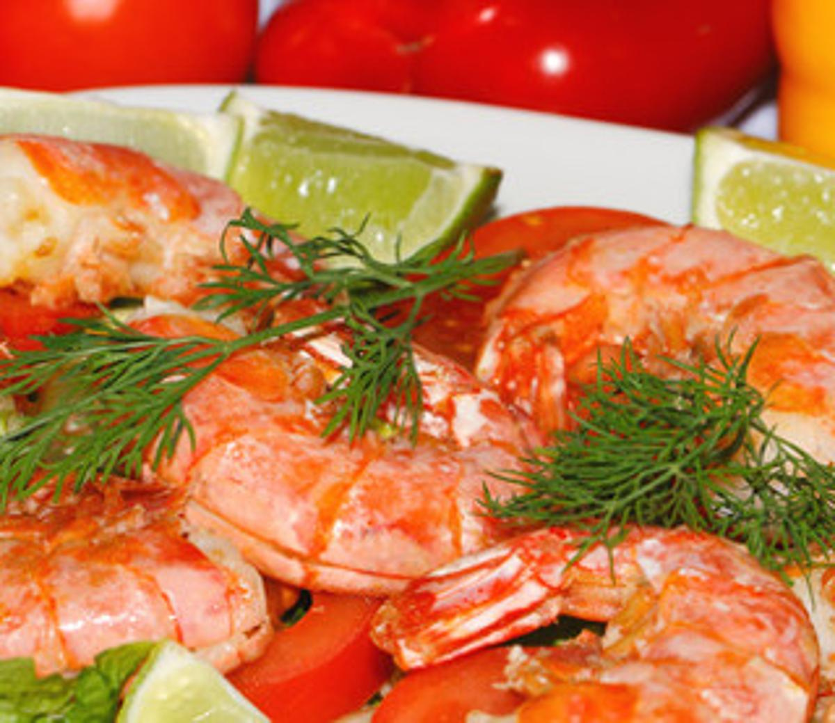 Tomaten-Carpaccio mit Garnelen