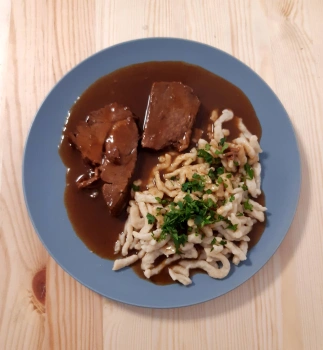 Rezeptbild für Rinderbraten mit Spätzle 