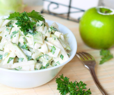 Produktfoto zu Leichter Kohlrabi-Apfel-Salat
