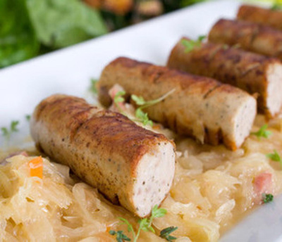 Produktfoto zu Rindsbratwürste mit Kohlsalat