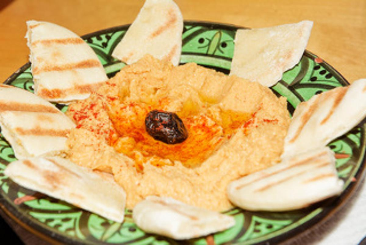 Pitabrot mit Kartoffelpaste