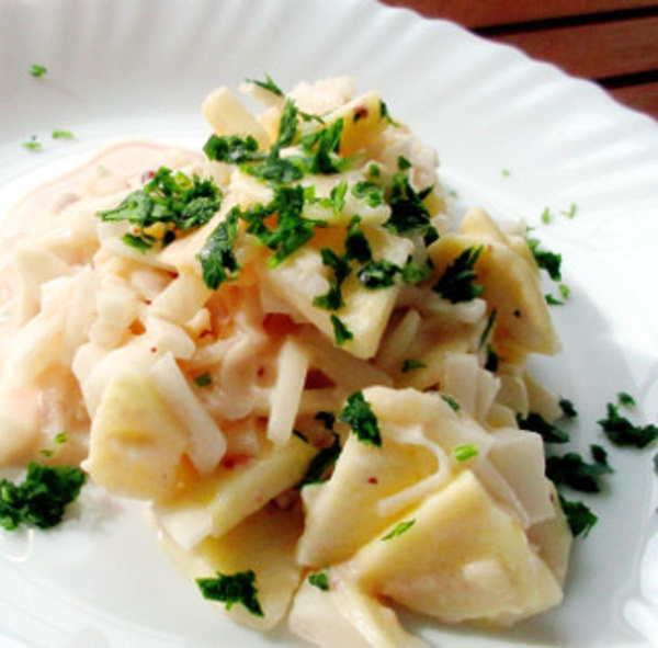 Produktfoto zu Apfel-Radieschen-Salat