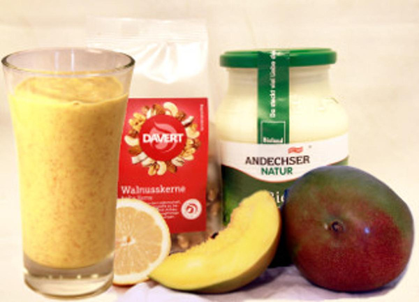 Produktfoto zu Mango-Zimt-Smoothie