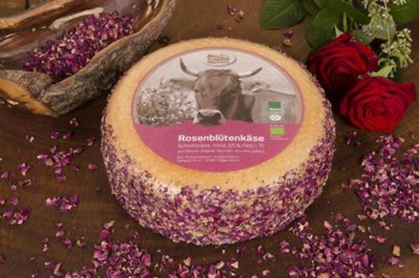 Produktfoto zu Allgäuer Rosenblütenkäse
