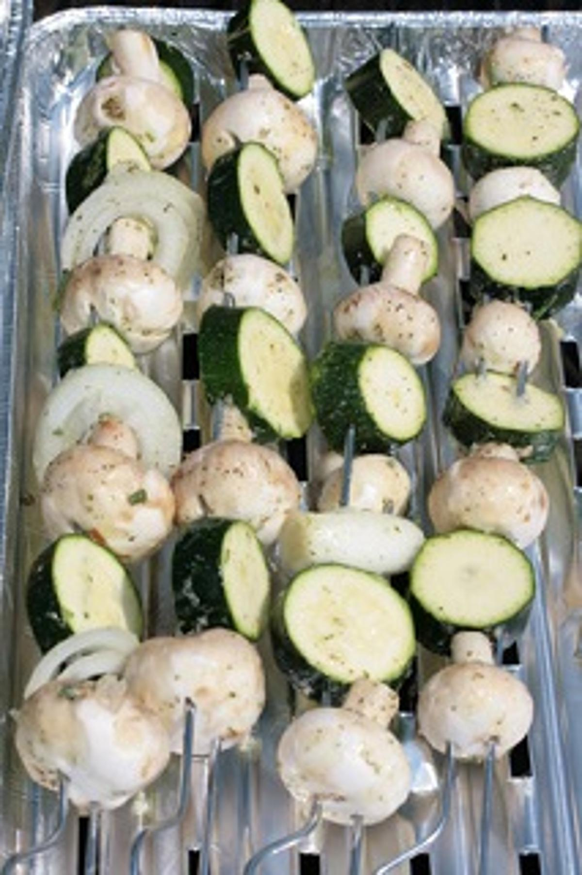 Champignon-Zucchini Spieße